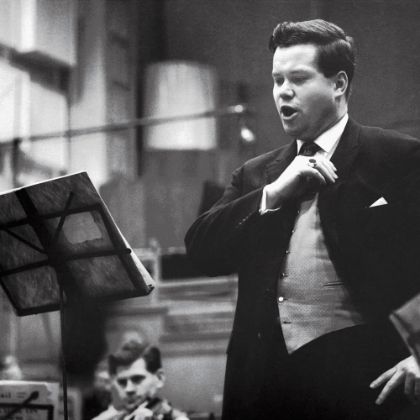 /recommended/portrait-of-a-baritone